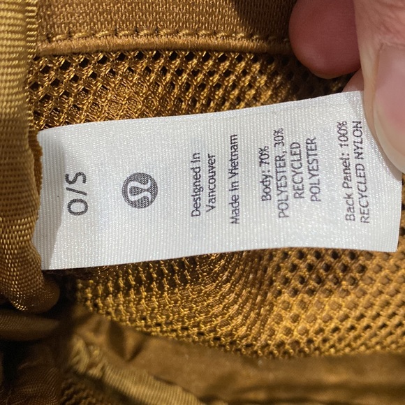 Lululemon Everywhere Belt Bag - Sherpa Burnt Caramel - Picture 12 of 13